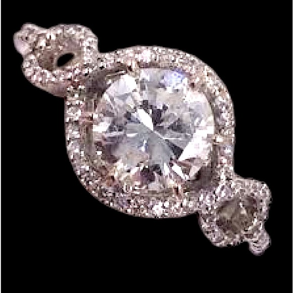 925 Sterling and Stimulated Diamond Ring Size 8 - Picture 8 of 9